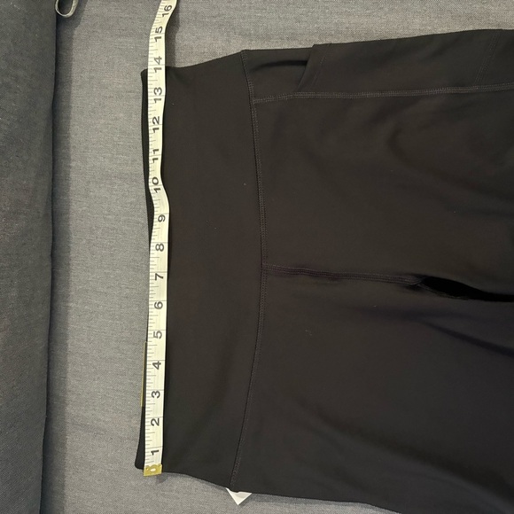 DKNY Women's Black Bike Shorts - Picture 5 of 7